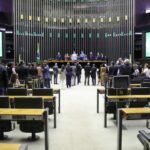 PT e União perdem cadeiras em Brasília; PL e Republicanos ganham reforço e disputa vai parar na Justiça