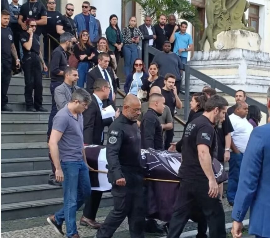 'Não foi troca de tiros. Foi execução': Douglas Gomes diz que policial foi morto por terroristas e cobra resposta contra o crime
