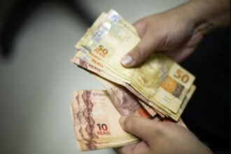 Parece piada: ganhar R$ 3.590 por mês já coloca brasileiro entre os 10% mais ricos do país