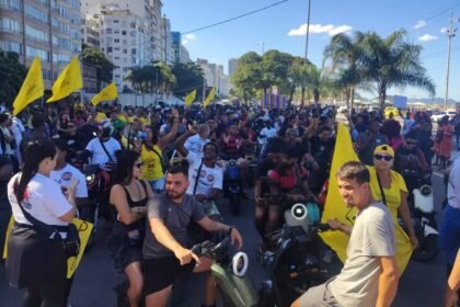 'Trabalhador não é bandido!': camelôs protestam contra Tolerância Zero e acusam Prefeitura de travar licenças