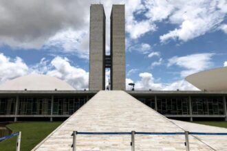 Congresso bate recorde de candidatos à reeleição': 9 em cada 10 deputados vão tentar manter a cadeira em 2026