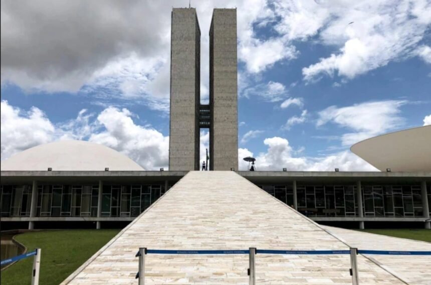 Congresso bate recorde de candidatos à reeleição': 9 em cada 10 deputados vão tentar manter a cadeira em 2026