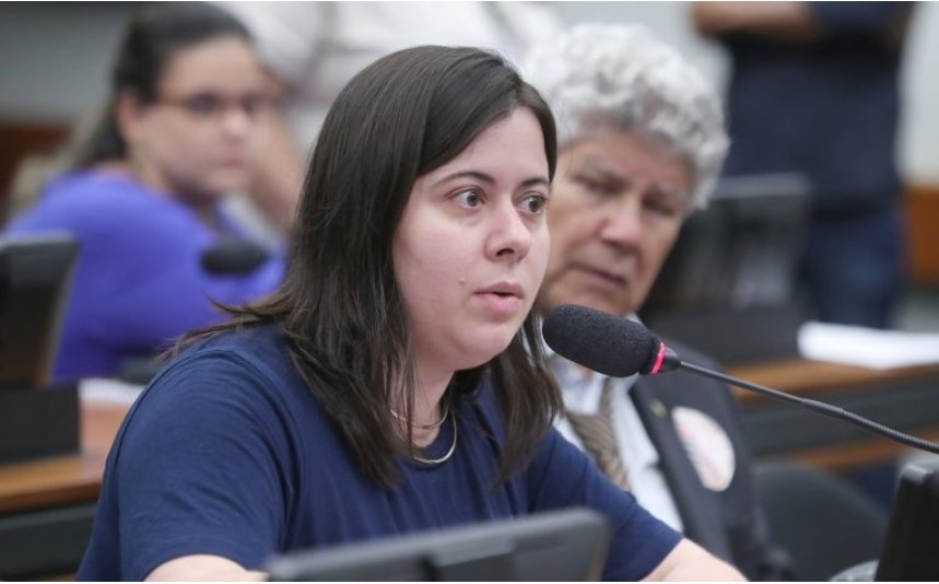 Esquerda radical cria nova bancada para defender socialismo e ampliar ofensiva contra a direita