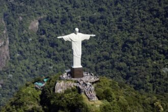 Santuário ou parque? Guerra milionária pelo controle do Cristo Redentor ganha novo capítulo