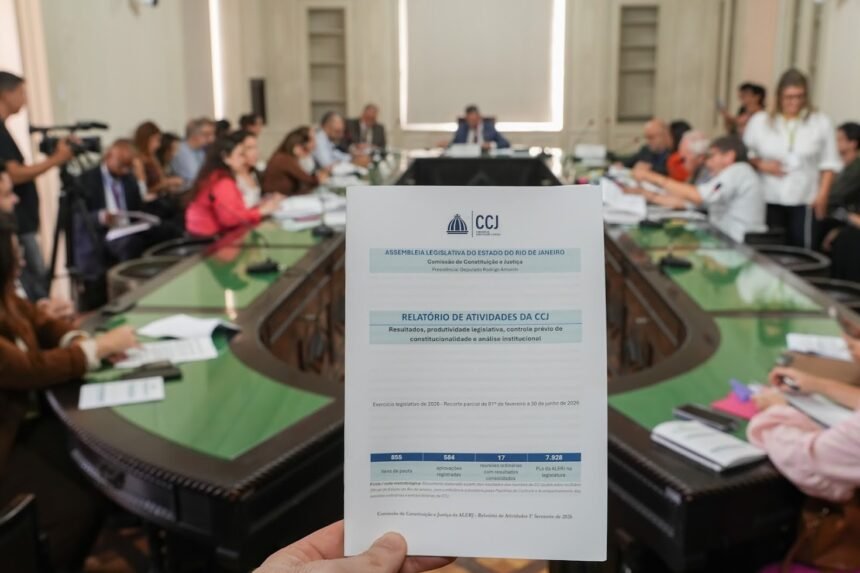 Alerj supera Congresso em produção legislativa: CCJ fecha semestre com 855 projetos analisados