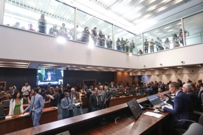 Agora é lei: adicional de até 60% para servidores aprovado pela Alerj entra em vigor
