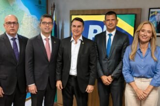 Atenção! Tem fofoca quente no ar