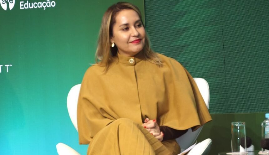 Araruama de casa arrumada: Gestão Daniela Soares resgata saúde financeira do município
