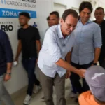 Fila no SUS? Paes promete espalhar 'super centros' pelo Rio e acabar com viagem de paciente para a capital