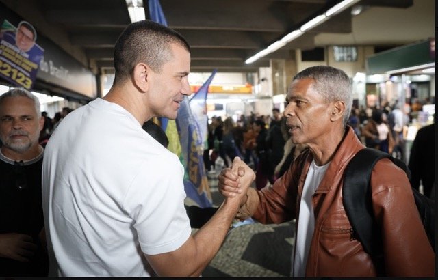 'Passagem cara é inaceitável': Douglas Ruas promete baixar tarifa do metrô e mira caos do transporte no Rio