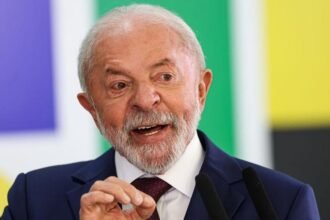 Lula não consegue vencer adversários, mostra pesquisa Poder Data/Aya