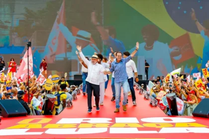 Paes sobe o tom ao lado de Lula: 'O crime organizado sentou no Palácio Guanabara'