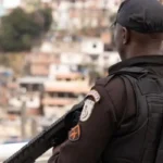 No Rio, bolsonarista quer o território de volta; lulista quer a polícia na mira, mostra Quaest