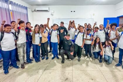 Guarda Municipal leva educação no trânsito a escolas de Meriti