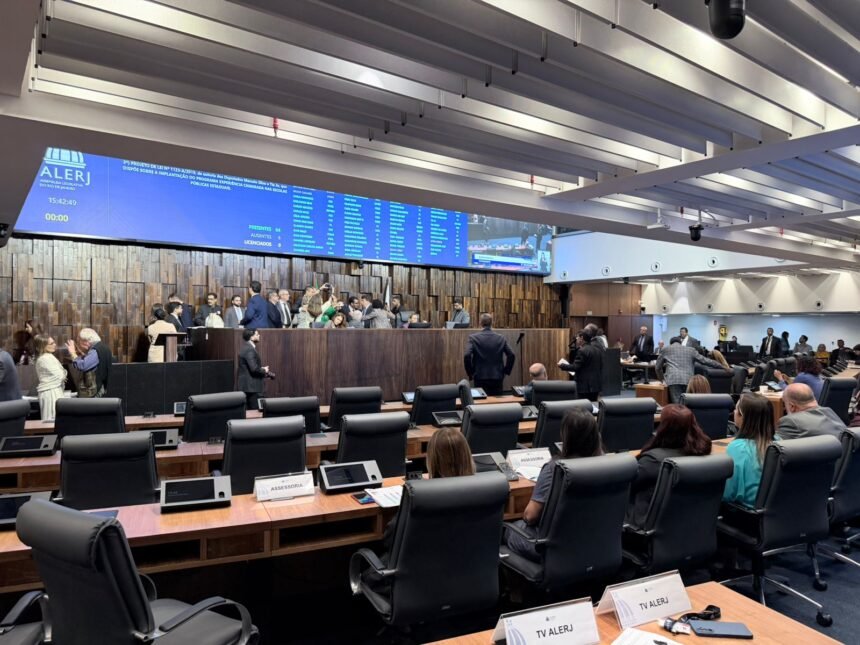 Alerj aprova projeto contra o 'golpe do falso advogado'