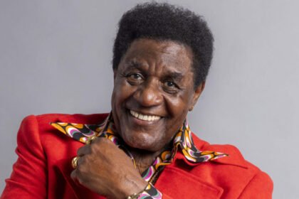 Tony Tornado, símbolo da música negra brasileira, receberá Medalha Tiradentes da Alerj
