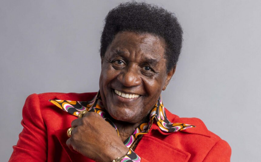 Tony Tornado, símbolo da música negra brasileira, receberá Medalha Tiradentes da Alerj
