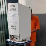 Preso vai poder votar? Lei que muda regra não vale para esta eleição