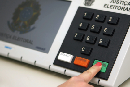 Partidos correm contra o tempo para completar chapas a 30 dias da eleição
