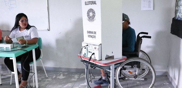 Eleições 2026: TRE-RJ vai buscar eleitores com deficiência para garantir voto