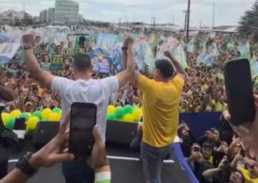 O ‘sinal’ veio do céu — e Flávio Bolsonaro aproveitou