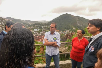 Chuva no radar: Paes promete cinco centros de operações pelo RJ