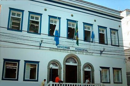 Angra: empresa de apoio administrativo pode ganhar mais de R$ 3 milhões para fornecer pula-pula e pipoca à Prefeitura