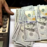 Bolsa despenca até 16% e dólar dispara após reeleição de Lula; B3 suspende negociações