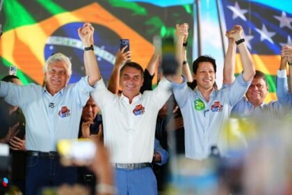 Flávio quer mudar Constituição para 'redemocratizar' o Brasil e endurecer combate ao crime