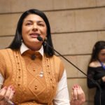 Disciplina e respeito nas escolas: projeto de Alana Passos é aprovado na Câmara do Rio