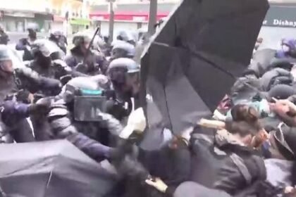 Paris fecha as ruas: Toque de recolher e protestos proibidos tentam conter saques e destruição