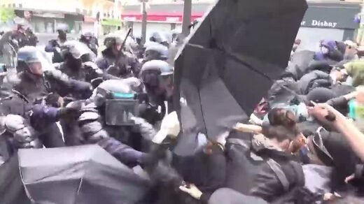 Paris fecha as ruas: Toque de recolher e protestos proibidos tentam conter saques e destruição
