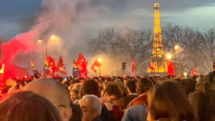 A conta chegou: a utopia progressista e as fronteiras abertas incendeiam a Europa