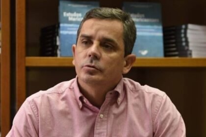 Ex-aliados dão as costas a Fabiano Horta e barram homenagem na Câmara de Maricá